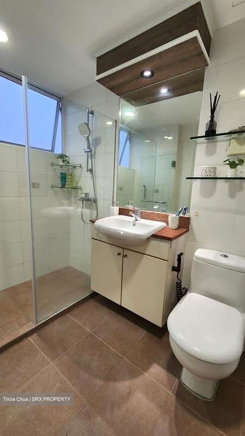 Lakeview Estate (D20), Apartment #637676781